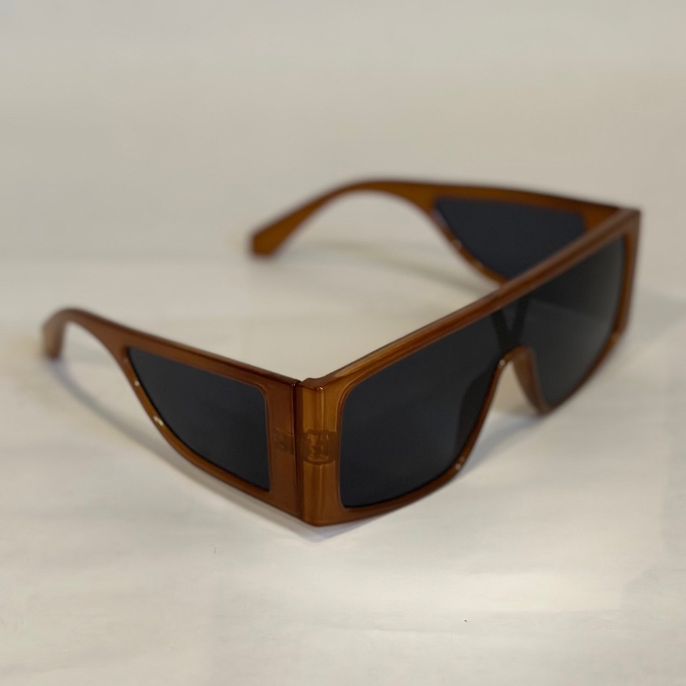Brown large frame sunglasses